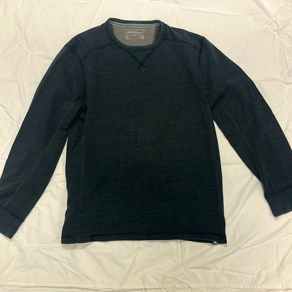Eddie Bauer Men’s medium dark gray thermal long-sleeve T-shirt